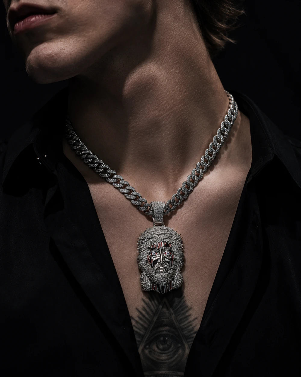 Vintage Thorn Face Pendant Chain